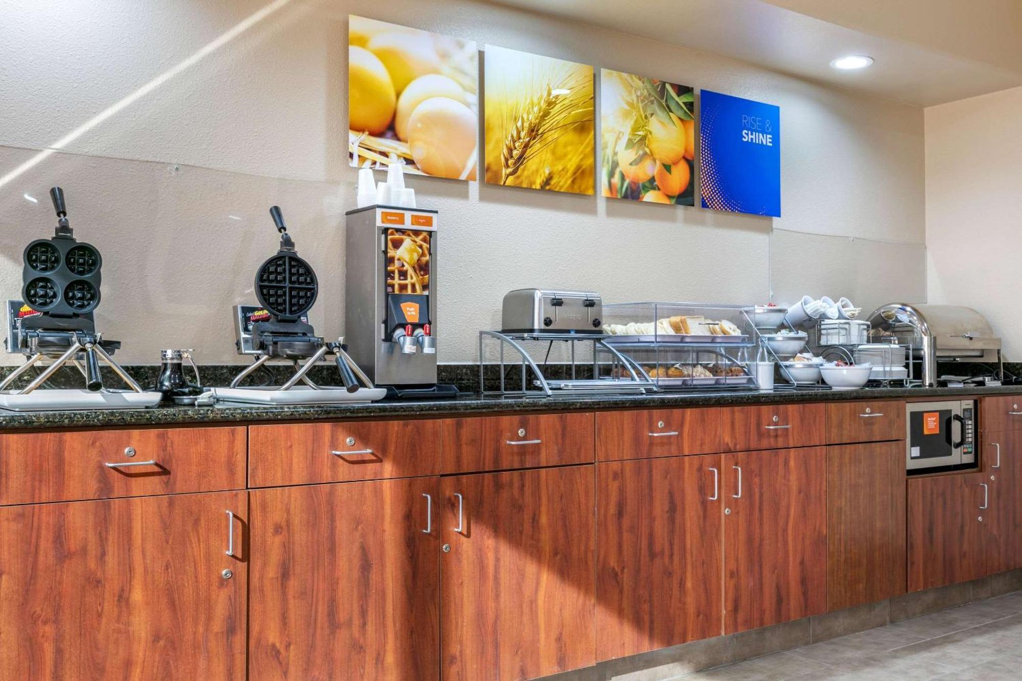 Comfort Inn & Suites Van Buren - Fort Smith Экстерьер фото