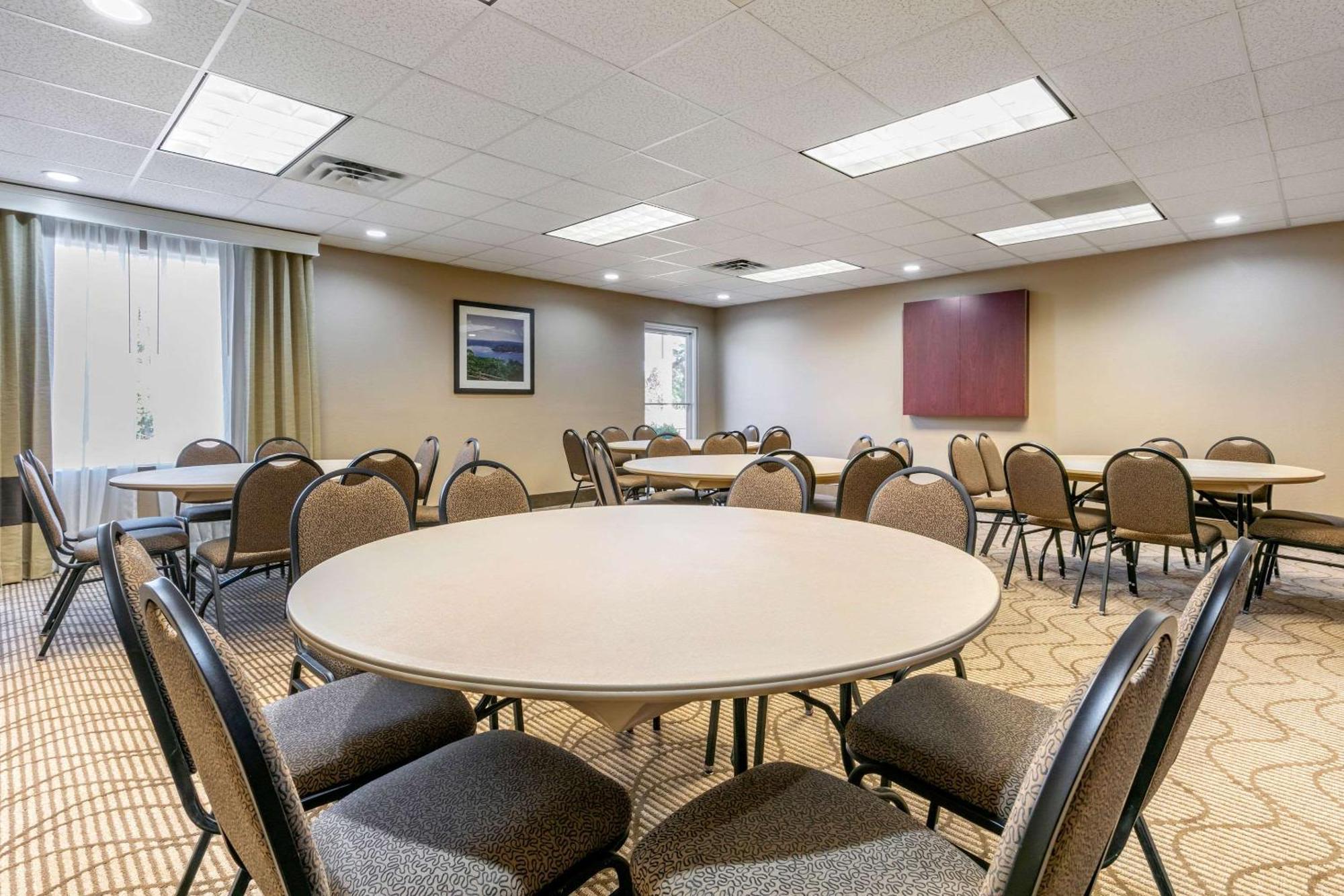 Comfort Inn & Suites Van Buren - Fort Smith Экстерьер фото